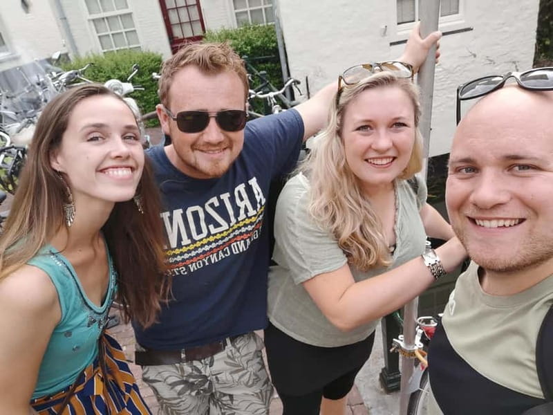 Amsterdam: Pub Crawl Tour - Key Points