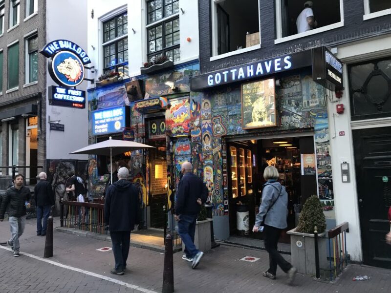 Amsterdam: Red Light District and Local Pub Tour - Tour Highlights