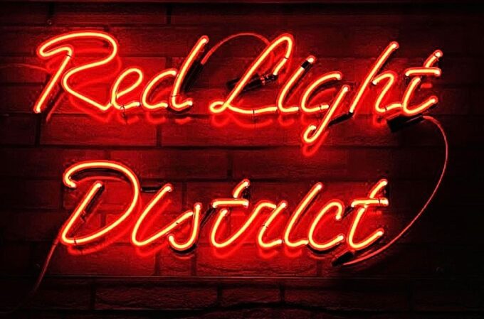Amsterdam: Red Light District Exclusive Night Tour - Accessibility Considerations