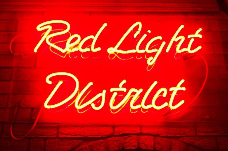 Amsterdam: Red Light District Walking Tour - Detailed Itinerary