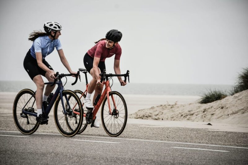 Amsterdam: Road Bike Rental With Self Guided Tour - Rental Amenities Included