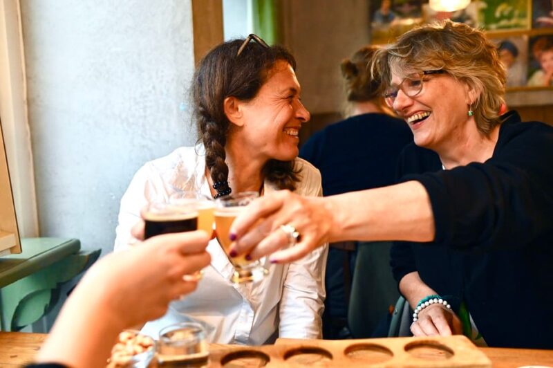 Amsterdam: Secret Beer Tour - Local Breweries and Bars