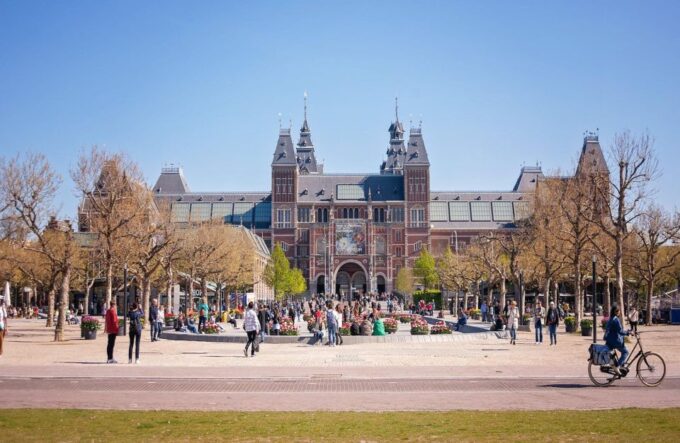 Amsterdam: Stedelijk Museum Guided Tour & Rijksmuseum Option - Tips for Your Visit