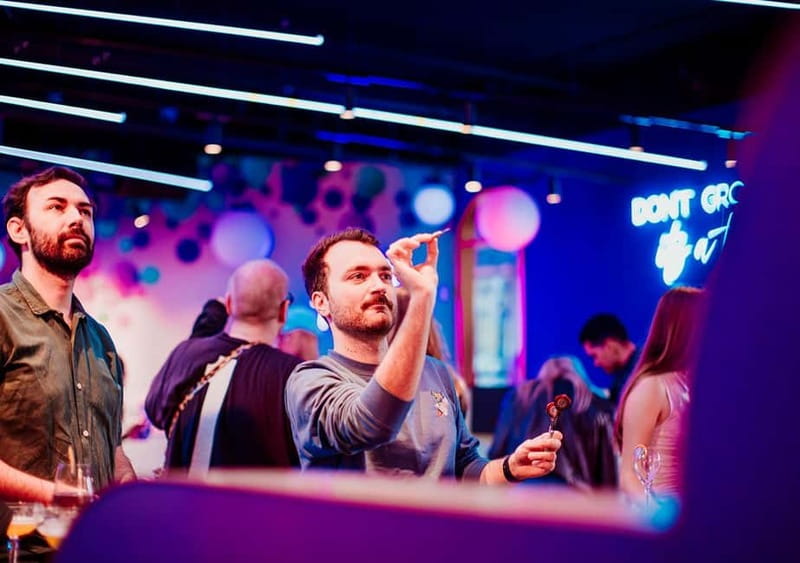 Amsterdam: The All Out - No.1 Activity Bar - Key Points