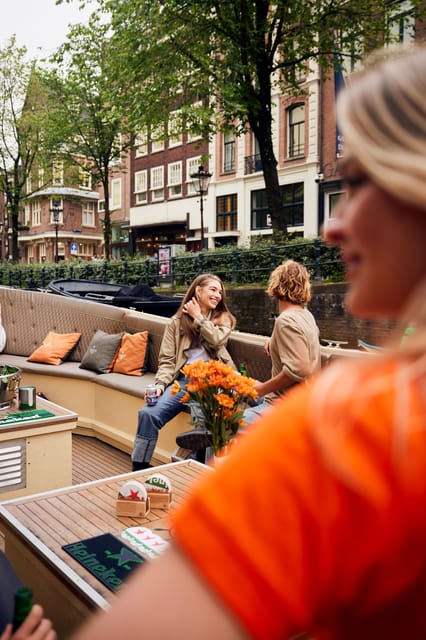 Amsterdam: The Heineken Flagship Canal Cruise - Tasting and Storytelling — The Heart of the Experience