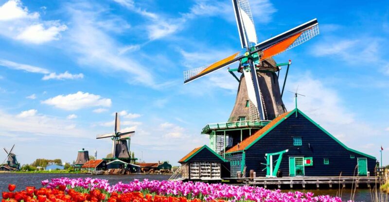 Amsterdam to Zaanse Schans Windmills, Volendam & Edam by Car - Discovering Edam