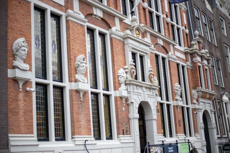 Amsterdam: Urban Legends and History Tour with Local Guide - Key Points
