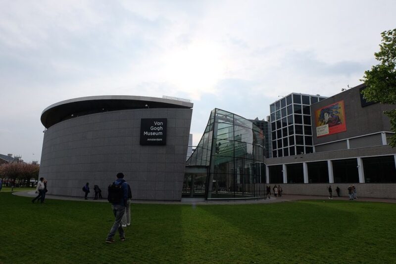 Amsterdam: Van Gogh Museum Private Guided Tour - Meeting Point and Availability