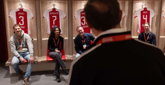 Amsterdam: VIP Johan Cruijff Arena Tour With Drink and Scarf - Additional Discounts and Offers
