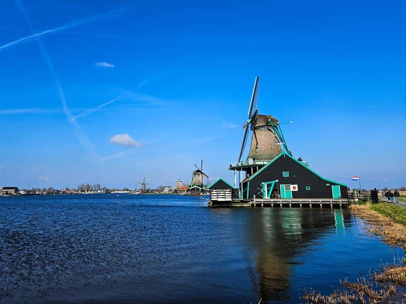 Amsterdam: Zaanse Schans windmills & Volendam Guided Tour - An In-Depth Look at the Tour