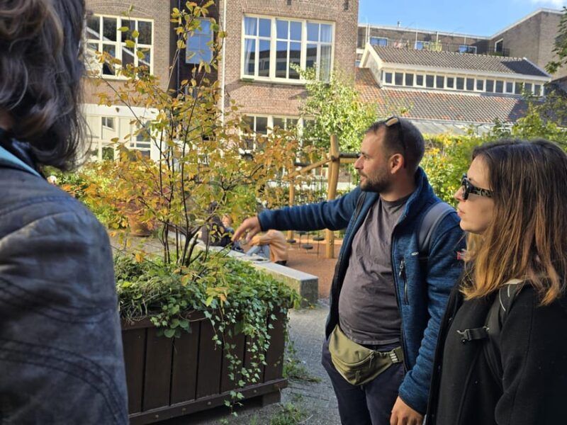 Amsterdams Hidden Facts: 750 Years of Secrets - The Sum Up