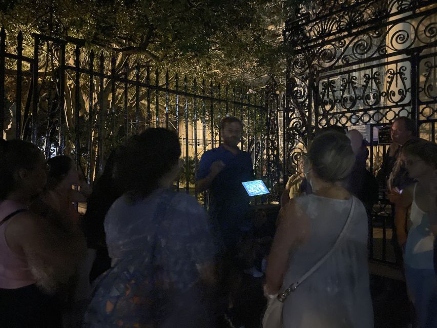 An Amazing Guided Ghost Tour - Capturing the Haunted Atmosphere