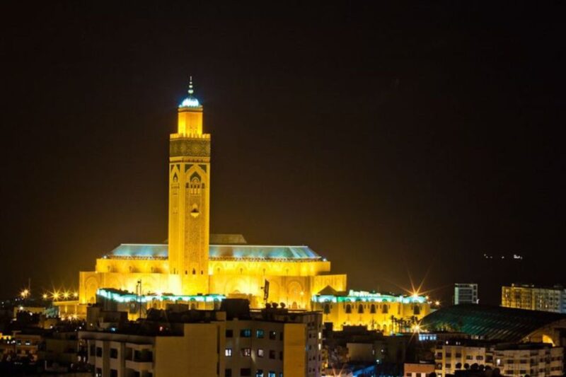 An Evening Hookah (Shisha) Lounging Experience in Casablanca - Indulging in Moroccan Mint Tea