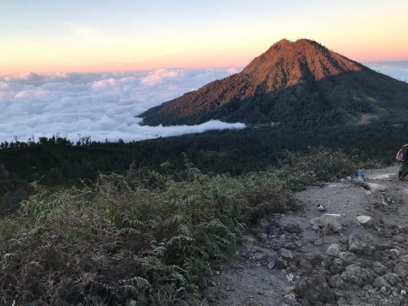 An Intimate Private Kawah Ijen Midnight Tour From Banyuwangi - Good To Know