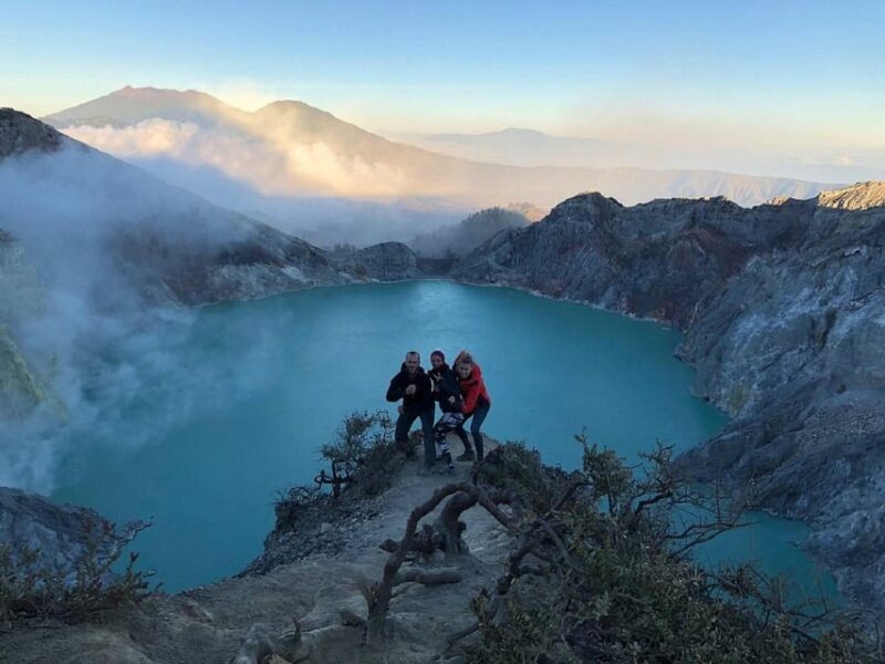 An Intimate Private Kawah Ijen Midnight Tour From Banyuwangi - Inclusions and Requirements