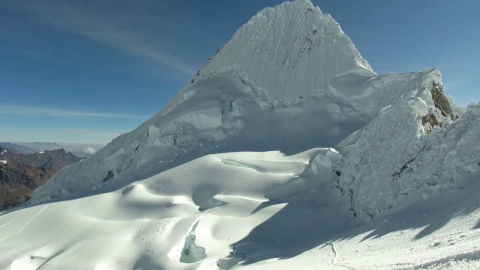 Ancash: Adventure and Climbing to Mountain Alpamayo |6D-5N| - Itinerary: Huaraz to Alpamayo Base Camp