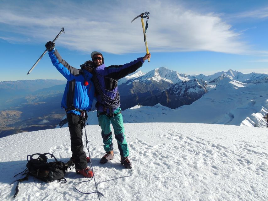 Ancash: Mountaineering to the Mountain Vallunaraju |2D-1N| - Key Points