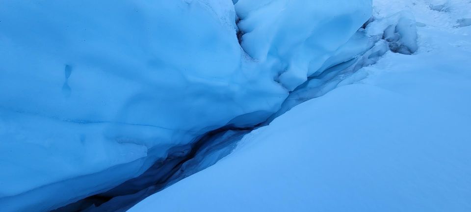 Anchorage: Full-Day Matanuska Glacier Hike and Tour - Exploring the Glacier
