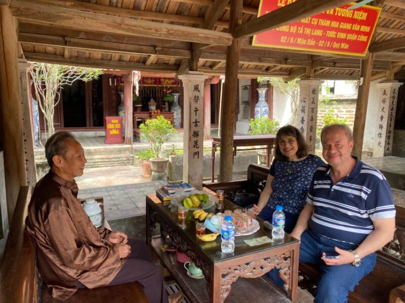 Ancient Treasures: Private Duong Lam & Van Phuc Village Tour - Itinerary Breakdown