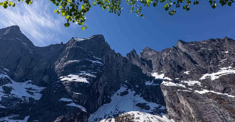 Åndalsnes: Guided Bus Tour to Troll Wall - Good To Know