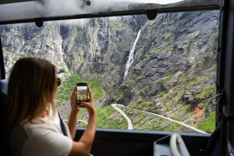 Åndalsnes: Trollstigen Viewpoint Bus Tour with a Local Guide - Authentic Traveler Perspectives