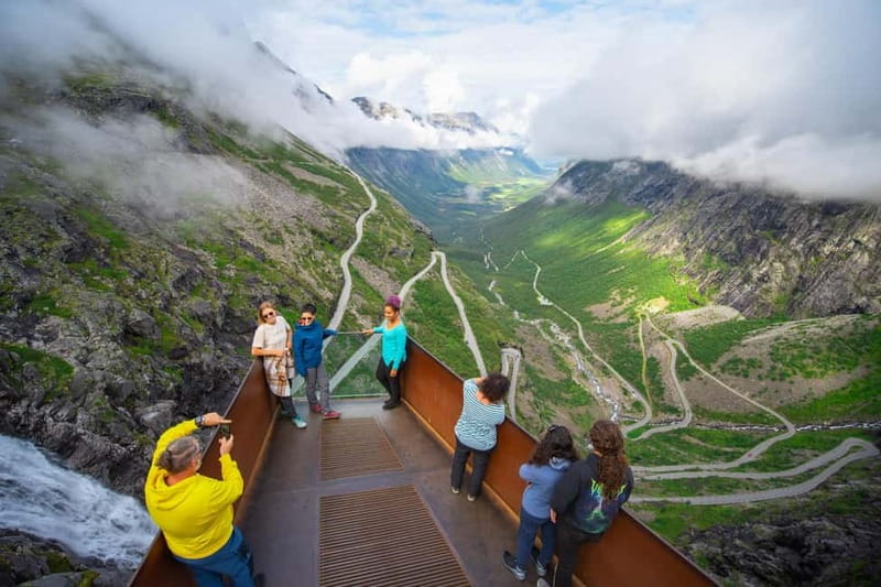 Åndalsnes: Trollstigen Viewpoint Bus Tour with a Local Guide - Who Will Love This Tour?