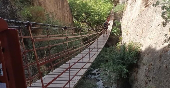 ANDALUCIA : THE LONGEST SUSPENSION BRIDGE - Recommended Attire and Gear