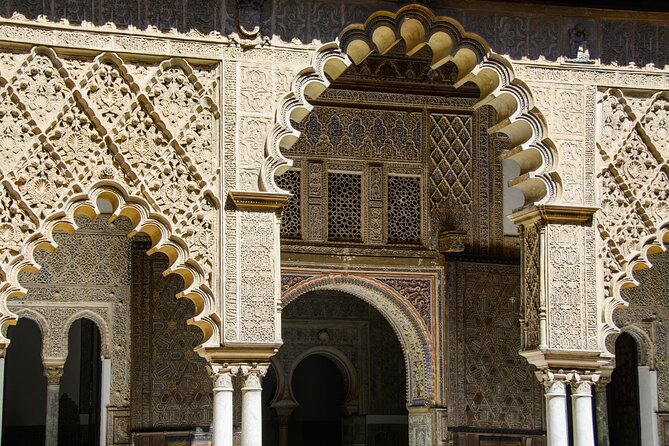 Andalusia Sightseeing Half-Day Small-Group Tour in Seville - Guide Performance and Feedback