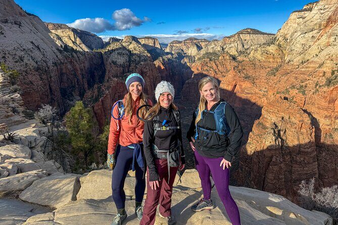 Angels Landing Small Group Hiking Tour in Zion National Park - The Itinerary in Detail