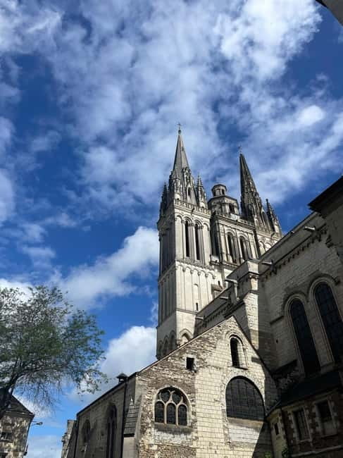 Angers: discovering the historic center - A Closer Look at the Tour Itinerary
