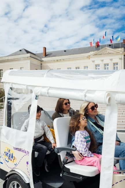 Angers: Street Art ride in an electric Tuk Tuk - Key Points