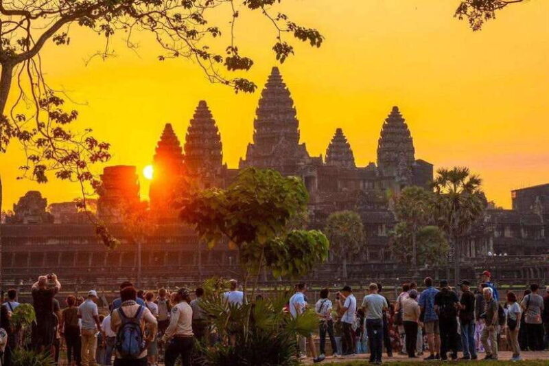 Angkor Wat 1 Day with Sunrise Combined tour with (Tuk Tuk) - The Itinerary in Detail
