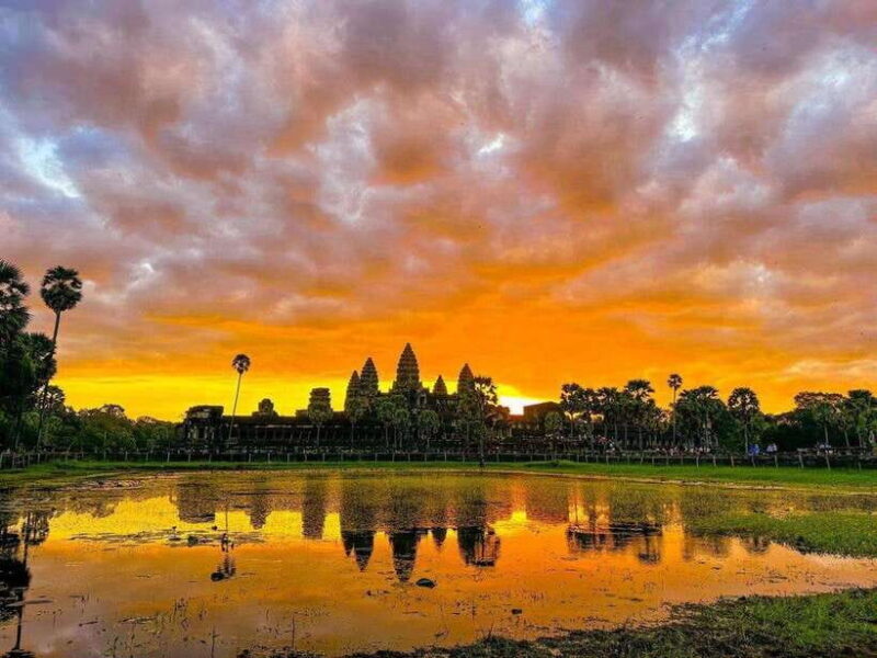Angkor Wat 1 Day with Sunrise Combined tour with (Tuk Tuk) - The Sum Up