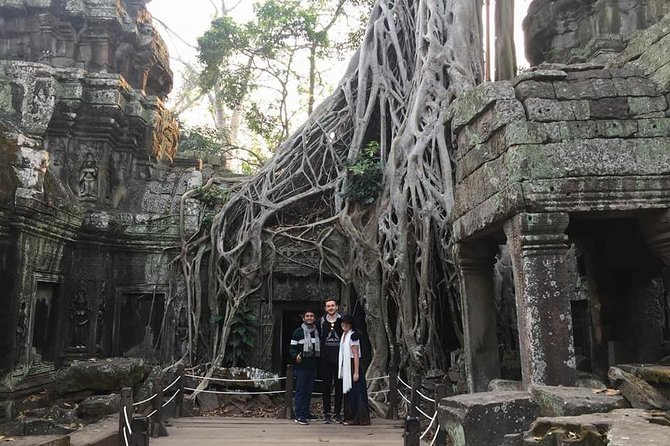 Angkor Wat Small Tours And Sunset - Dress Code and Visitor Guidelines