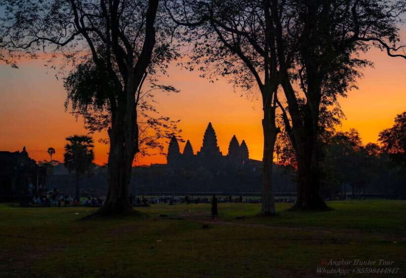 Angkor Wat: Sunrise 2.5 Days with Tonle Sap Lake Tour - Day 2: The Iconic Temples & Sunrise Experience