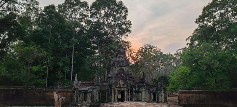Angkor Wat: Sunrise Jeep Tour with Handicraft Center Visit - Who Will Love This Tour?