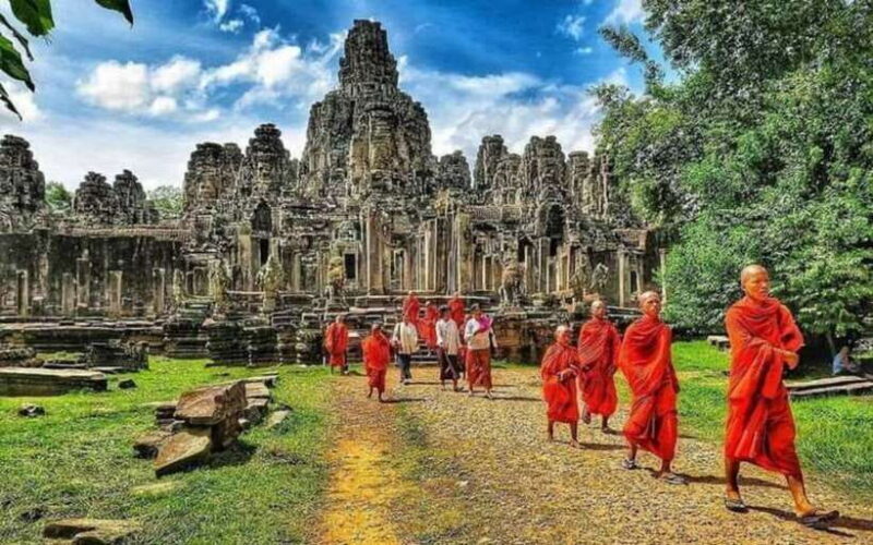 Angkor Wat Sunrise Offbeat Experience by Jeep - Transportation and Practical Details