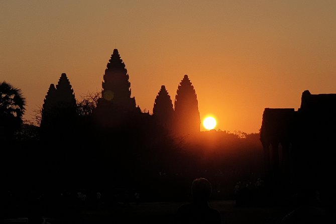 Angkor Wat Sunrise Private Full Day Tour - Angkor Wat Experience