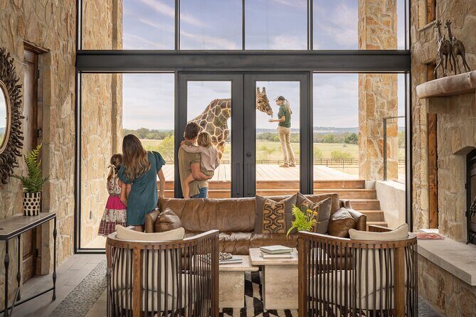 Animal Encounters - An In-Depth Look at the Animal Encounter Tour