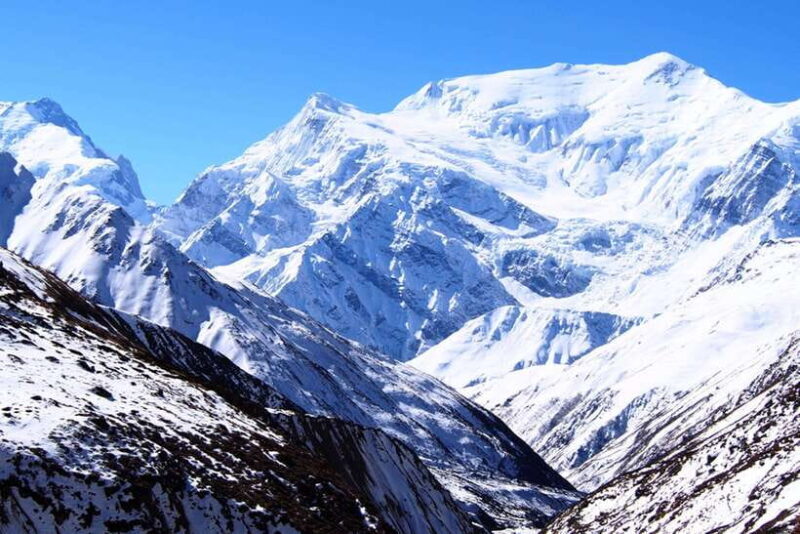 Annapurna Circuit Trek 12 days - The Logistics and Inclusions