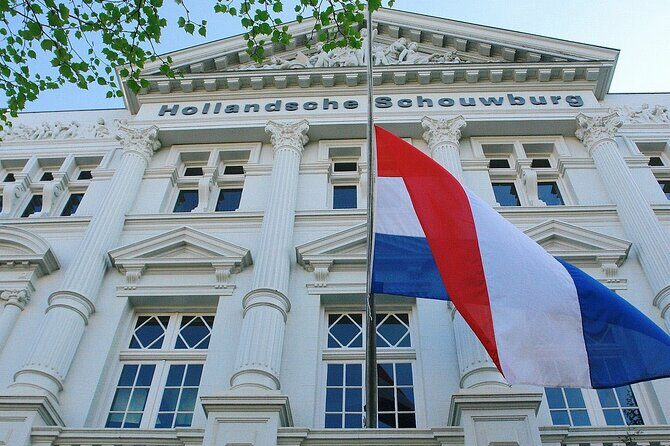 Anne Frank Story and Neighborhood Small-Group Walking Tour - Key Points