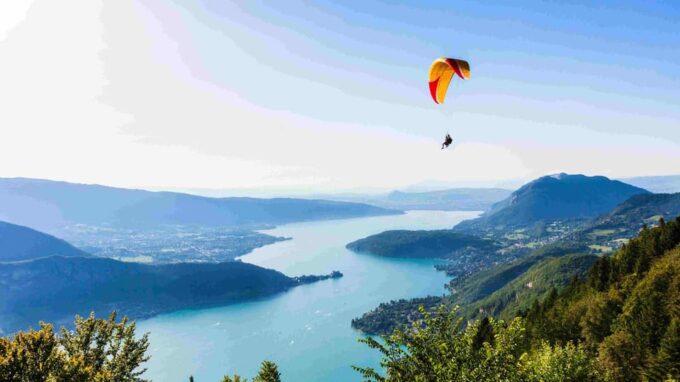 Annecy - Stand up Paddle and Shopping at Courier - Additional Details