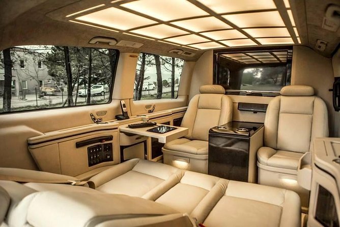 Antalya Airport (AYT) to Akdeniz Port Transfer - VIP Minivan - Accessibility and Participation