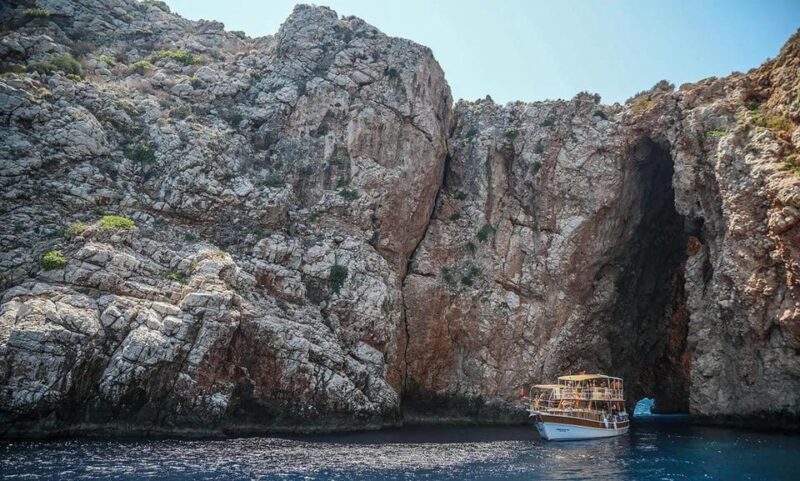 Antalya/Kemer: Suluada Boat Tour with Bays & Maldives Beach - Who Should Consider This Tour?