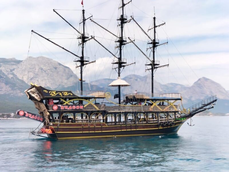 Antalya/Kemer'den: Öle Yemekli Köpük Partili Tekne Turu - The Sum Up
