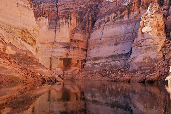 Antelope Canyon Kayak and Hike Slot Canyon - Exploring the Lower Antelope Canyon: The Walk of Color and Texture
