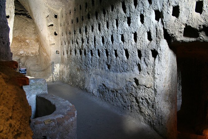 Aperitif in Front of the Duomo and Orvieto Underground Caves Tour - Culinary Experience