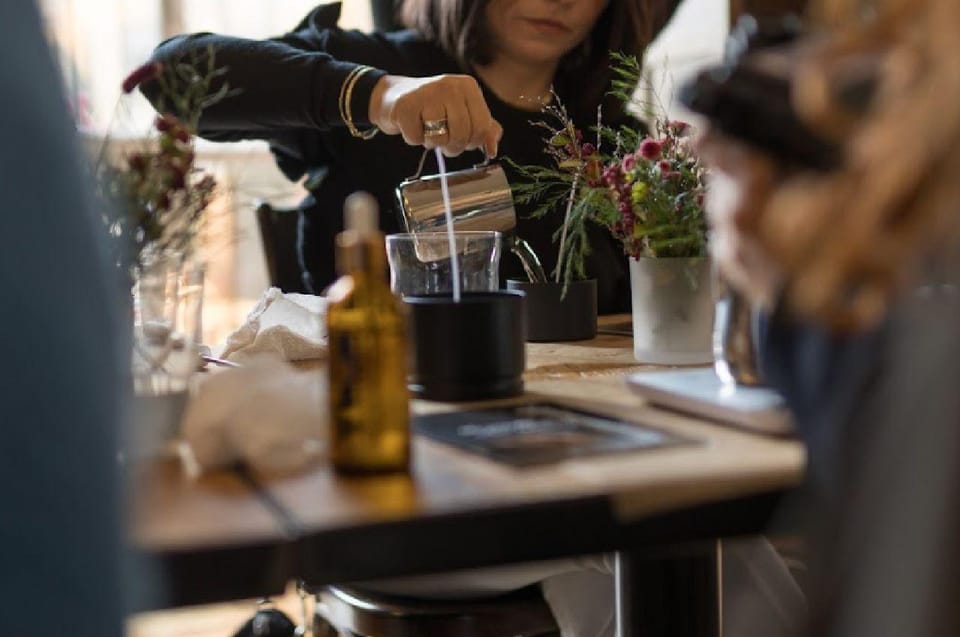 Aperitivo & Candle Class: a Girls Workshop in Milan - Creating a Cozy and Intimate Atmosphere