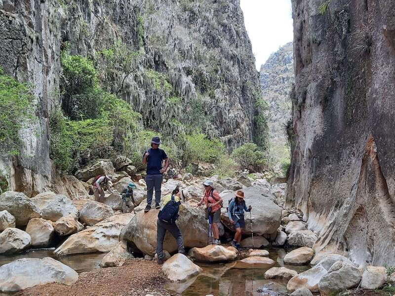 Apoala Canyon, Ponds and Waterfalls 2 Days Hike Trip - An In-Depth Look at the Apoala Canyon Hike