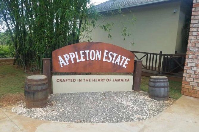 Appleton Estate Rum and Floyd's Pelican Bar Tour - What Travelers Love About This Experience